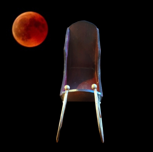 Vtg Sleigh Wooden & Brass Burgundy Green Holly Candy Planter - Picture 2 of 5